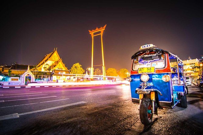 Bangkok Night Lights: Temple & City Tour by Tuk Tuk (SHA Plus) - Grand Palace at Night: What You Get When Doors Are Closed
