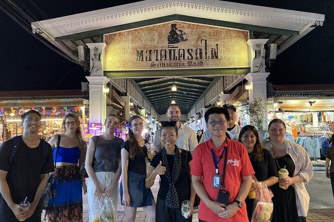 Bangkok Night Market Tour Dinner and Vintage Find - What four Thai dishes and drinks really mean for your night