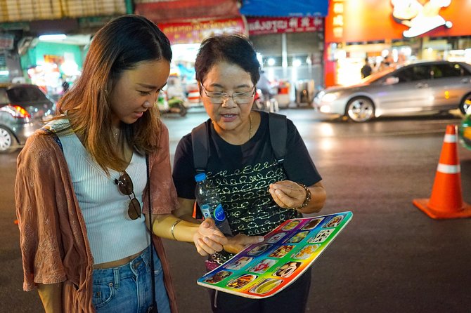 Bangkok Night Michelin Foodie Tour in Chinatown with 15+ tastings - Meet at Wat Mangkon, then let the guide run the show