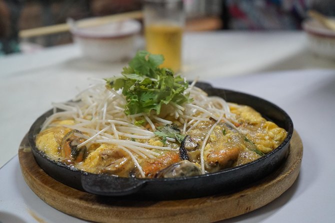Bangkok Night Michelin Foodie Tour in Chinatown with 15+ tastings - Stop 2: Dim sum choices in Yaowarat