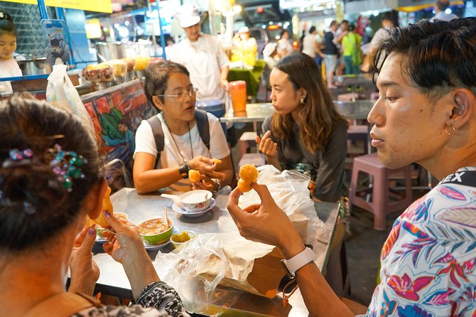 Bangkok Night Michelin Foodie Tour in Chinatown with 15+ tastings - Stop 5 and 6: fishball noodles, comfort-food payoff