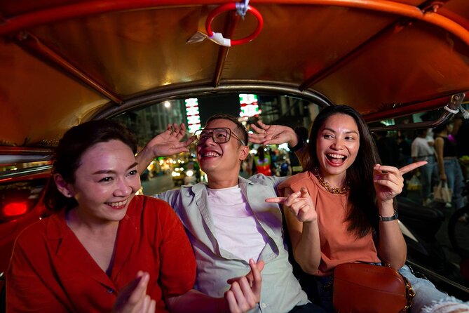 Bangkok Night Tour: Wat Arun, Wat Pho, Chinatown & Tuk Tuk Ride - Maha Rat Road: an easy warm-up before the temple circuit