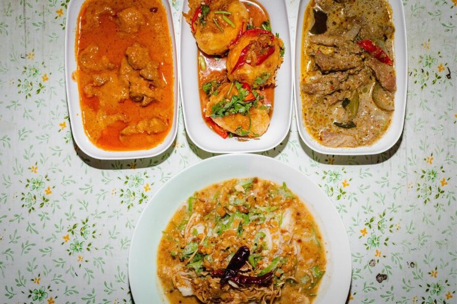 Bangkok: Old Siam Food Tour with 15+ Tastings - Starting near Big C Supercenter Ratchadamri, then easing into the canal