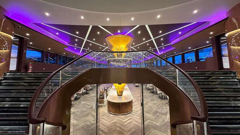 Bangkok: Opulence Luxury Dinner Cruise with Hotel Transfer - Who should book this cruise, and who should reconsider