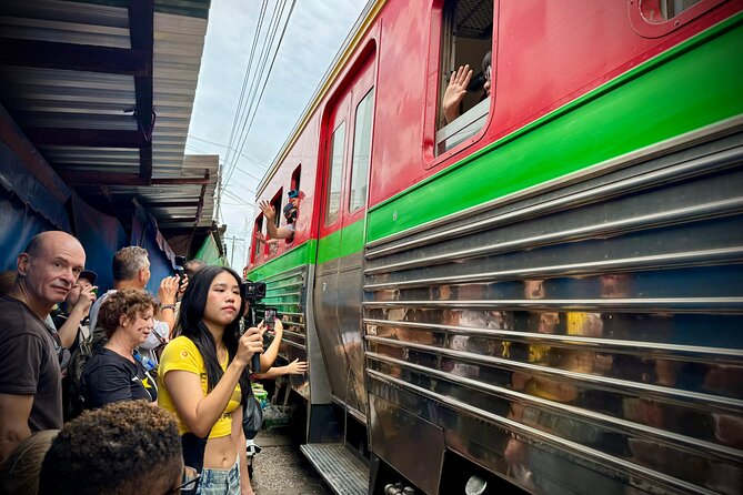 Bangkok: Private Floating Market and Train Market - Mae Klong Railway Market (Hoop Rom Market): The Moment the Rails Take Over
