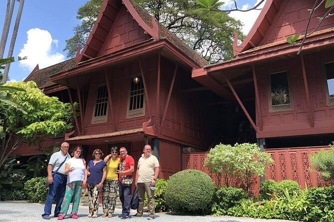 Bangkok Private Walking Tour with A Pro Guide (Tour Car Option) - What you actually do: exterior monuments, landmarks, and neighborhood stories
