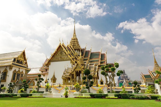 Bangkok Reclining Buddha (Wat Pho) Entrance Ticket - Should you book this Wat Pho entrance ticket package?