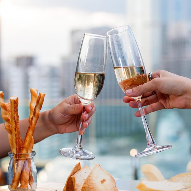 Bangkok: RedSquare Rooftop Bar at Novotel Sukhumvit 4 - Service With a Small-Group Feel, What to Watch For