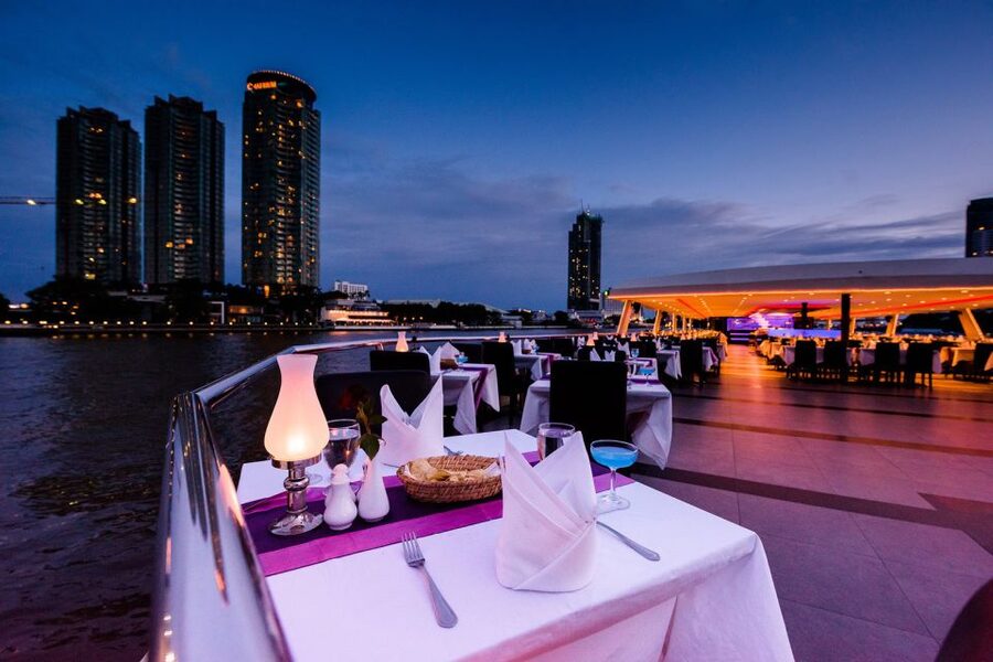 Bangkok: River Dinner Cruise on the Chao Phraya Princess - Who This Cruise Suits Best, and Who Might Feel Limited