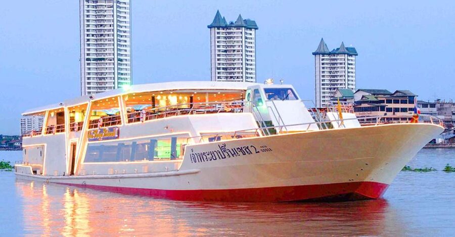 Bangkok: River Dinner Cruise on the Chao Phraya Princess - Getting to Iconsiam and Boarding Without Losing Your Mind