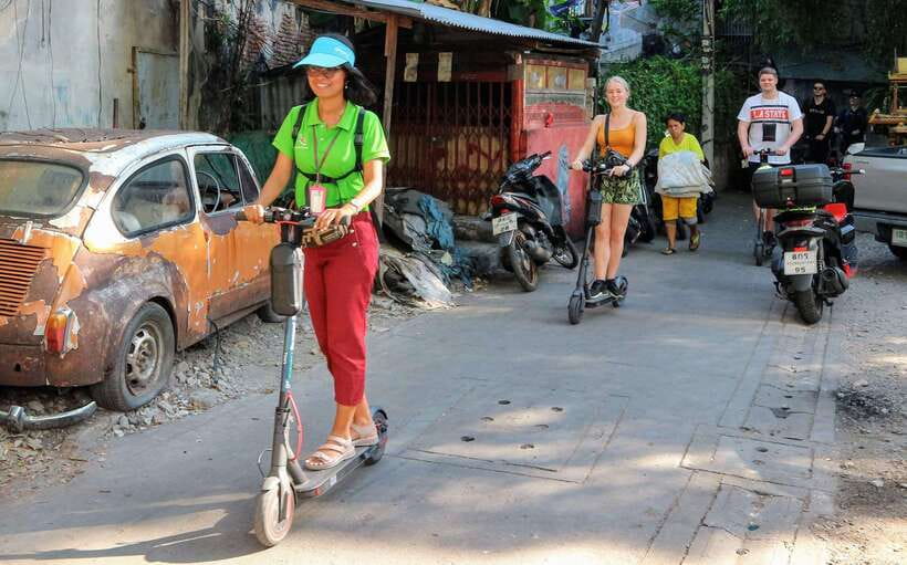 Bangkok: Riverside E-Scooter Adventure with StreetFood Snack - Meeting at Jamming Thailand Tours, near MRT Itsaraphap