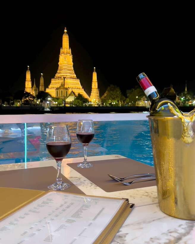 Bangkok: Royal Galaxy Dinner Cruise with Siam Fantasy Show - The Dinner Buffet on Royal Galaxy (or Royal Princess): What You’re Paying For