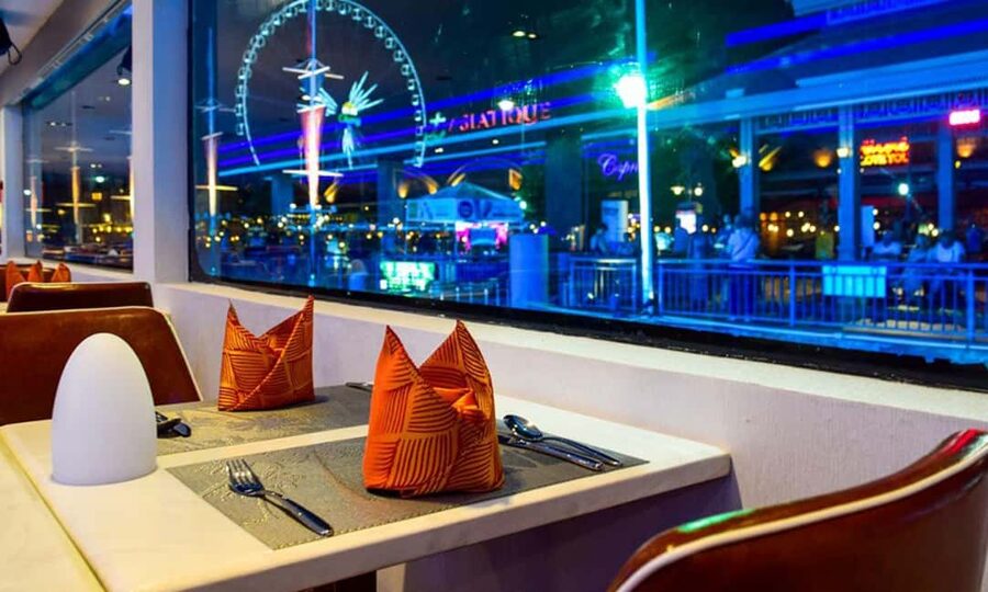 Bangkok: Royal Princess Cruise with Buffet Dinner & Show - Boarding at Asiatique The Riverfront, ticket name in pinyin and early arrival