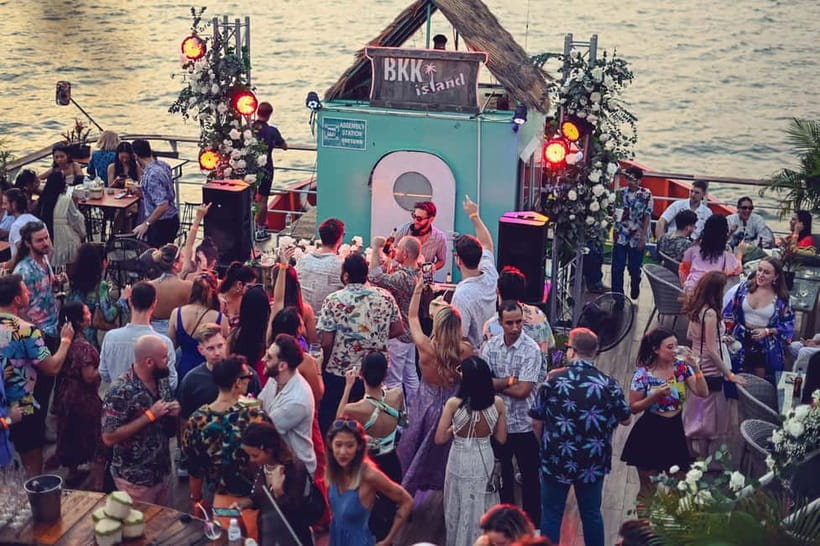 Bangkok's Best Party Boat - Music and themes: the real reason you book this