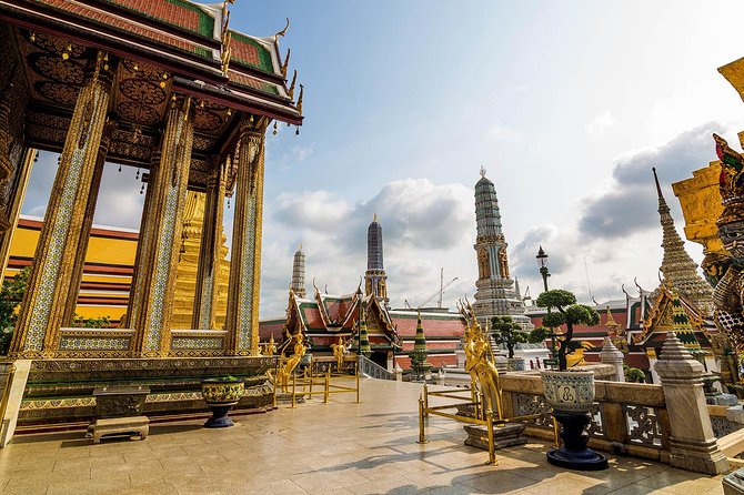 Bangkok's Grand Palace Complex and Wat Phra Kaew Tour - How the 3-hour tour flows, and what you should expect