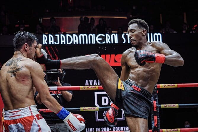 Bangkok's Top Muay Thai Ticket at Rajadamnern Stadium - Rajadamnern Stadium: Where the Night Feels Like a Ritual