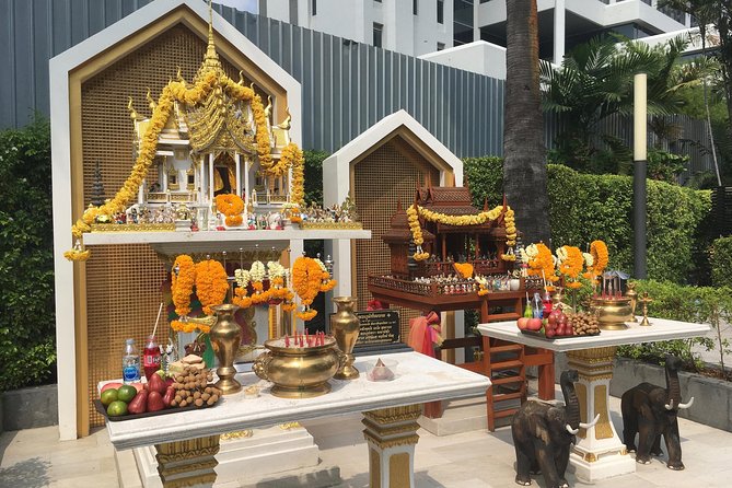 Bangkok's Wireless Road: A Self-Guided Audio Tour - The Green Mile Between Lumpini and Benjakiti Parks