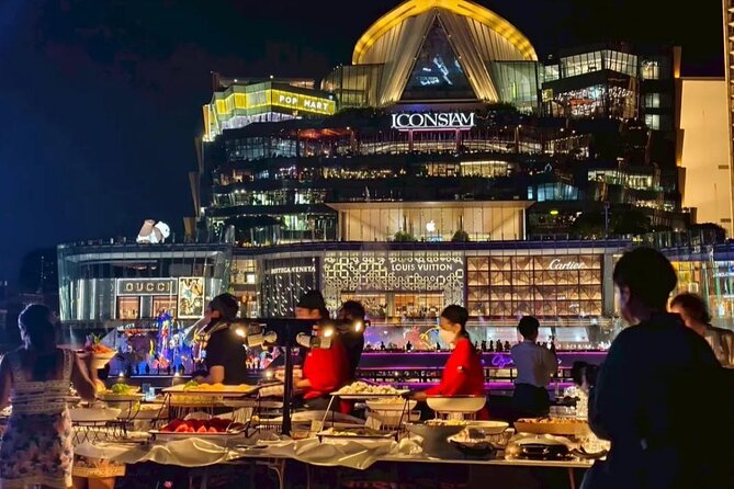 Bangkok Sawasdee Chaophraya Dinner Cruise from ICONSIAM - The 6:00 pm schedule, waiting time, and how to time it