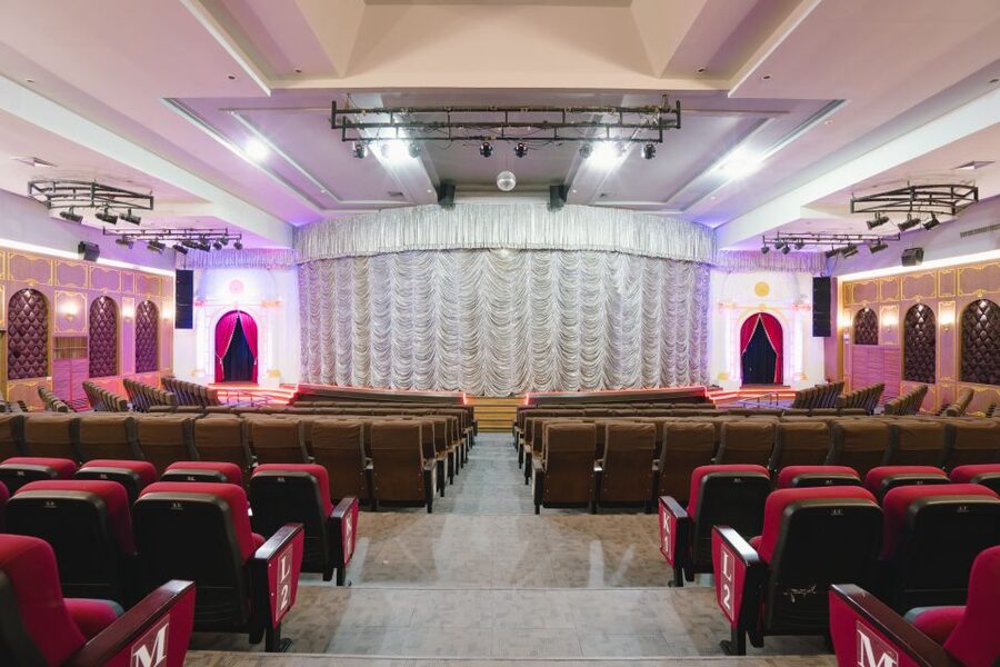 Bangkok: Skip-the-Line Golden Dome Cabaret Show Tickets - Practical rules that can affect your night