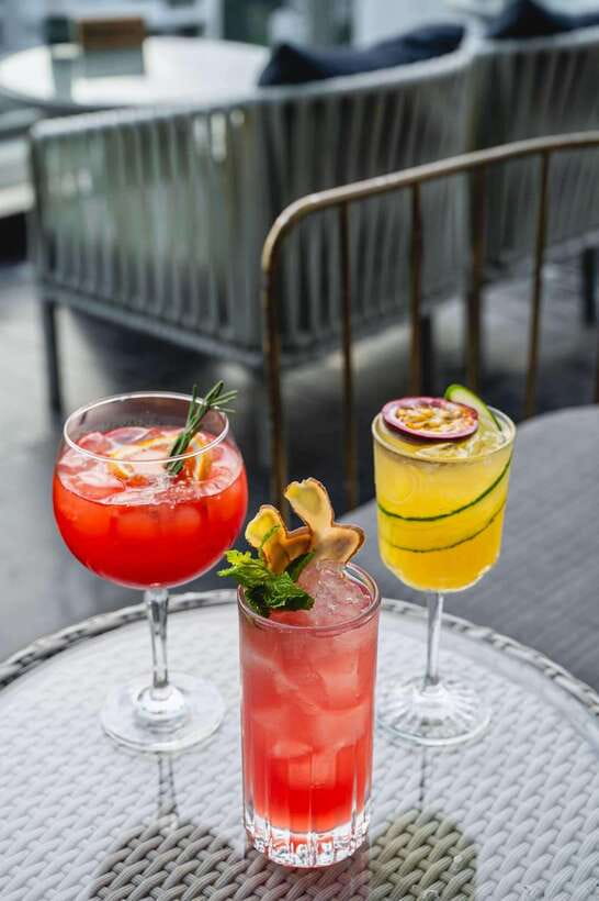 Bangkok: Sky on 20 Rooftop Bar With Free Flow Drinks - The 26th-Floor View: Timing Your Night for the Best Lighting
