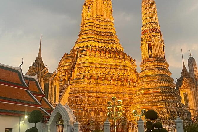 Bangkok : Sunset Food tour by Tuk Tuk boat with big Buddha view - Bangkok at golden hour: what the tuk-tuk boat plan gives you