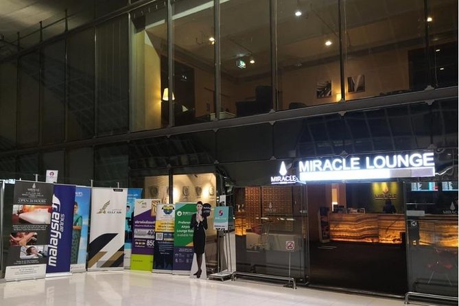Bangkok Suvarnabhumi Airport (BKK) / Don Mueang Airport (DMK) VIP Lounge Access - Amenities that can vary: sleep pods, smoking areas, and lounge differences