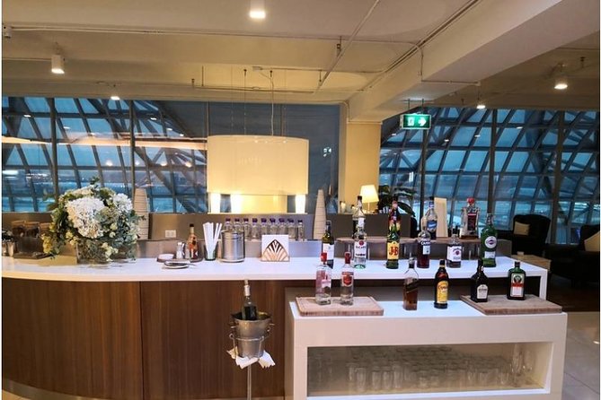 Bangkok Suvarnabhumi Airport (BKK) / Don Mueang Airport (DMK) VIP Lounge Access - Two hours only: how to pace your lounge visit for the best outcome