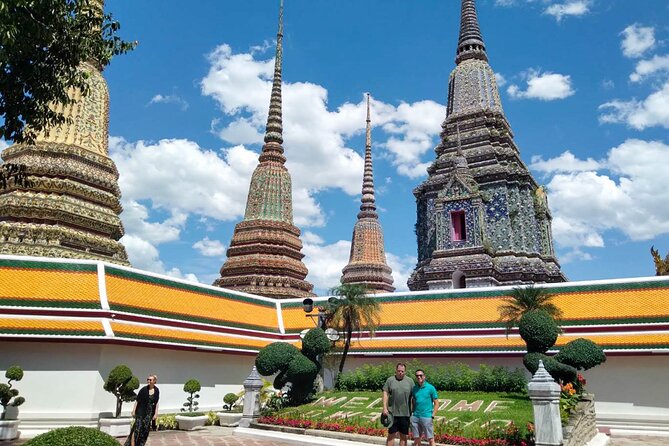 Bangkok Temples Tour at Wat Arun, Wat Phoa and Wat Saket - Wat Saket Golden Mount: the gold chedi and hilltop pilgrimage feel