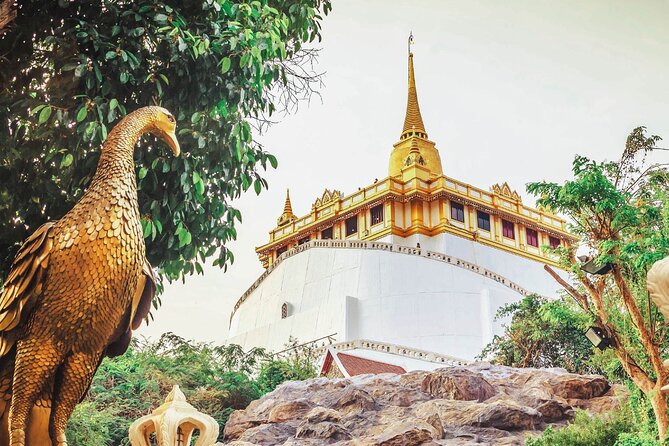 Bangkok Temples Tour at Wat Arun, Wat Phoa and Wat Saket - Guides can make or break this kind of day