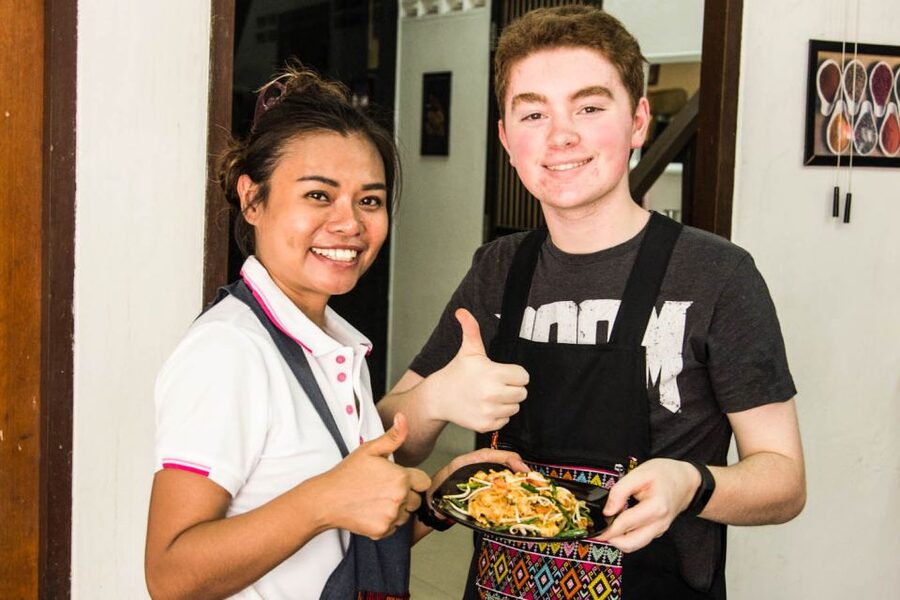 Bangkok: Thai Cooking Class and Onnuch Market Tour - Drinks, Equipment, and the Practical Value of What Is Included