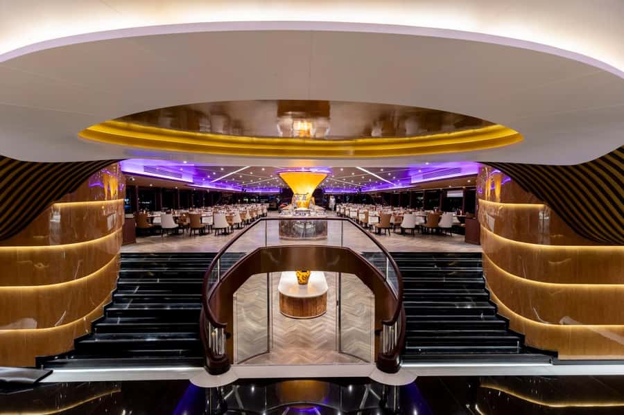 Bangkok: The Opulence Buffet Dinner Cruise with Live Band - Who should book this cruise, and who should reconsider