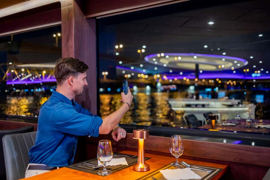 Bangkok: The Opulence Buffet Dinner Cruise with Live Band - Buffet dinner and dessert: Thai plus international, served with a view