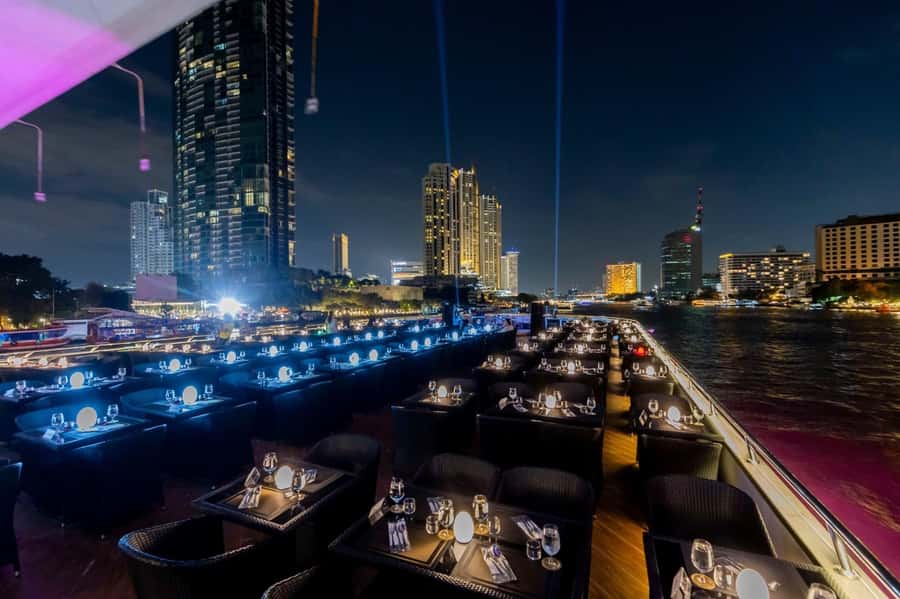 Bangkok: The Opulence Buffet Dinner Cruise with Live Band - Live music and Thai dance shows: fun, but plan around the sound