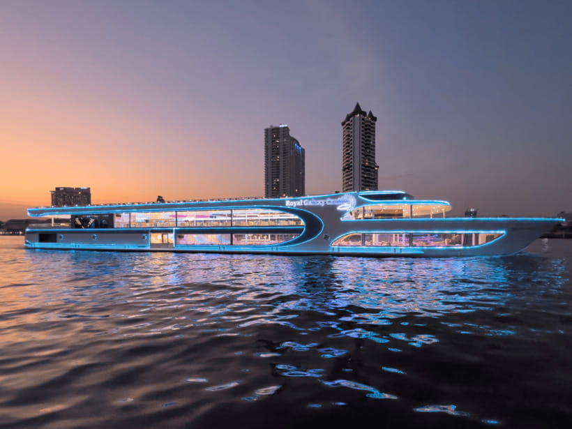 Bangkok: The Planet Chao Phraya River Dinner Cruise - Thai classical dance on a moving boat: what to expect