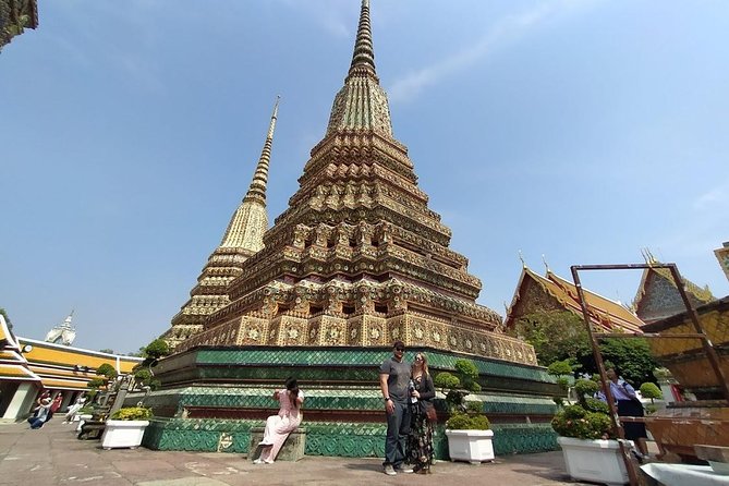 Bangkok Tour: Highlights & Hidden Gems & Long Tail Boat - Stop 3: Wat Arun, Temple of Dawn on the Thonburi side