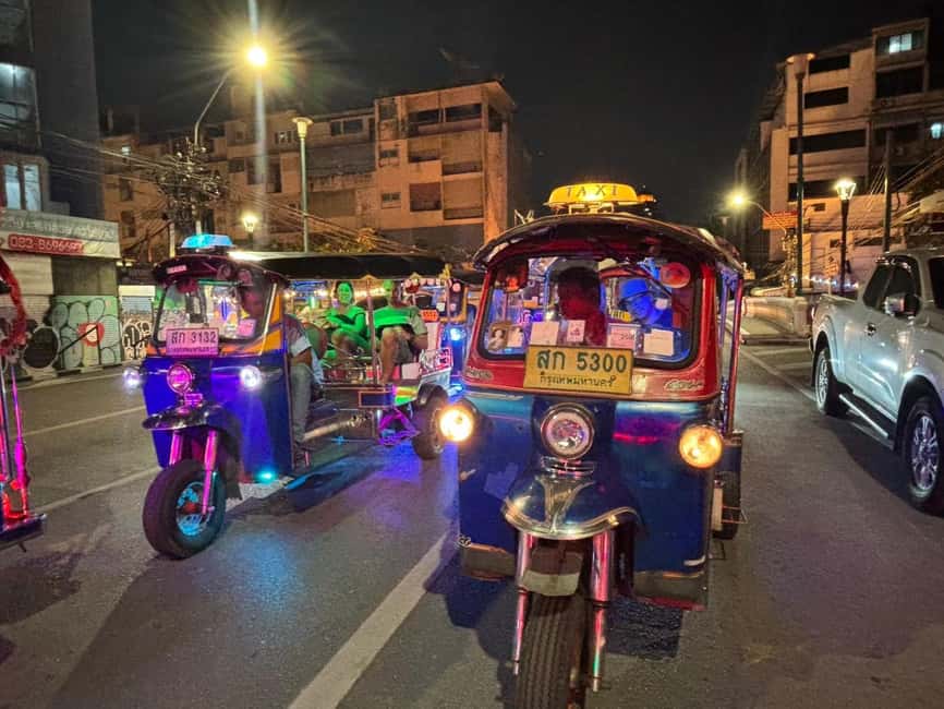 Bangkok: Tuk Tuk Adventure Chinatown Michelin Food & Temples - Michelin-recommended tastings in a city that loves flavors