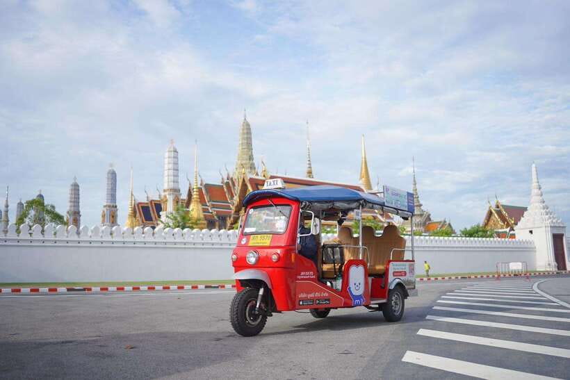 Bangkok: Tuk Tuk Day Pass App & Boat Chao Phraya River - Price tiers: Bangkok Value Pass vs Plus Pass