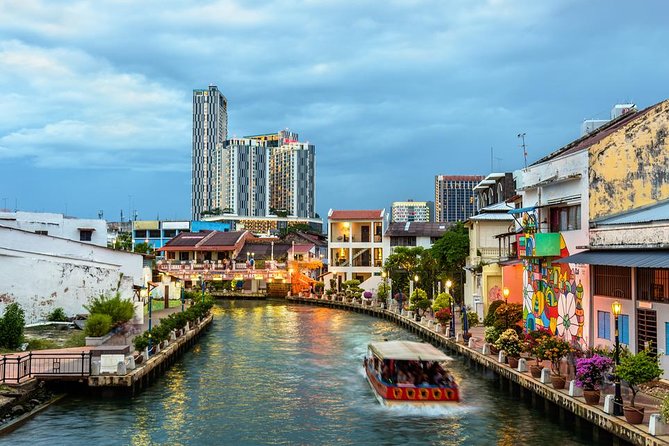 Bangkok Tuk Tuk Walk & Temple Tour With Wat Pho, Arun & Traimit - Wat Arun, Temple of Dawn: Views and Stair-Edge Photos