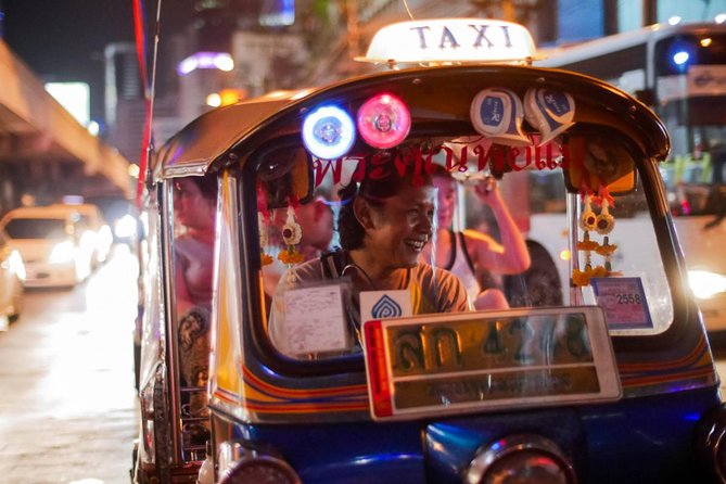 Bangkok Under the Night Lights by TUK-TUK (SHA Plus) - Sao Chingcha (Giant Swing) as your landmark reset