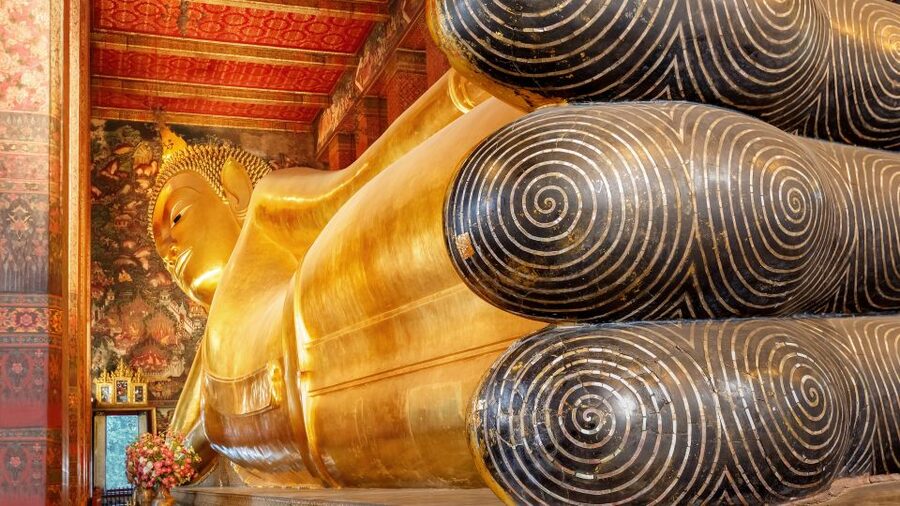 Bangkok: Wat Pho and Wat Arun Guided Walking Tour - Walking Pace: Comfortable Shoes and Smart Heat Handling