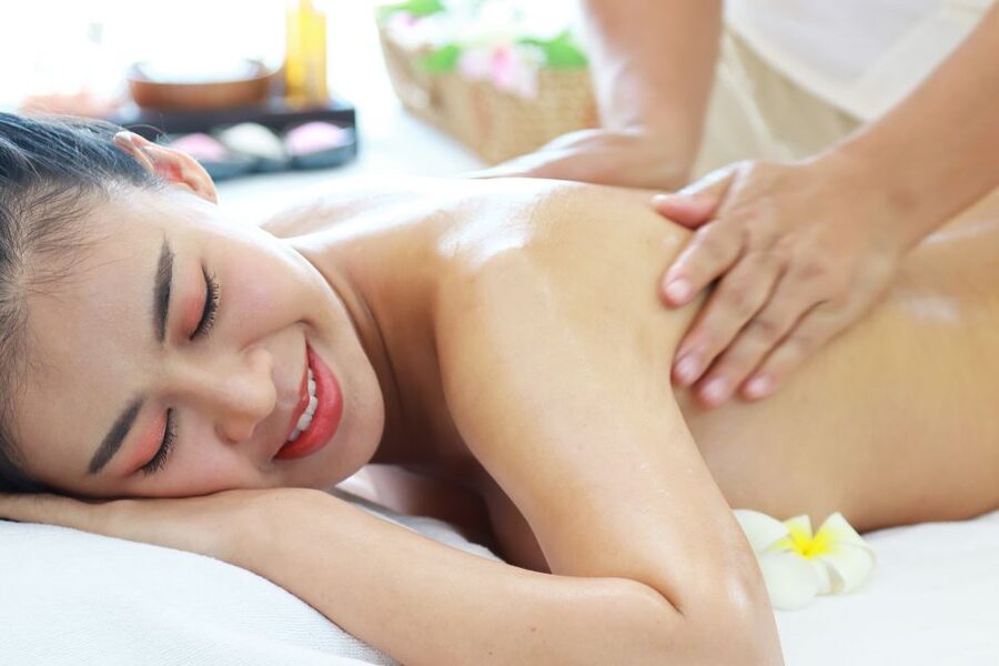 Bangkok: Wat Pho Thai Massage in Your Hotel Room - Key highlights you will feel right away