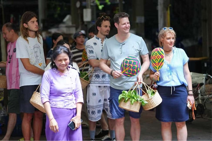 Bangkok: White Lotus Thai Cooking Class with Market Tour - Key things that make this class worth your time