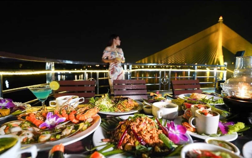 Bangkok: White Orchid Chao Phraya Cruise Free Flow Beer - How the 19:30-21:45 schedule really feels