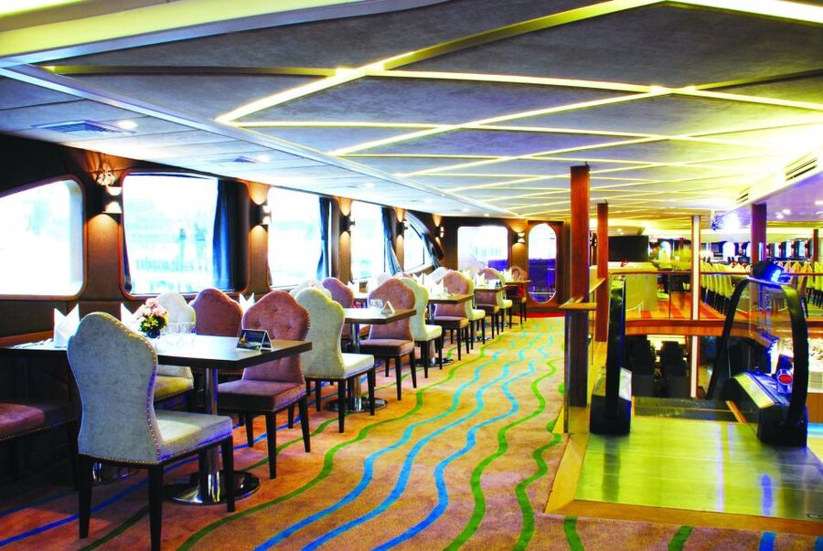 Bangkok: Wonderful Pearl Dinner Cruise at River City Pier - Price and value: what $46 per person really covers