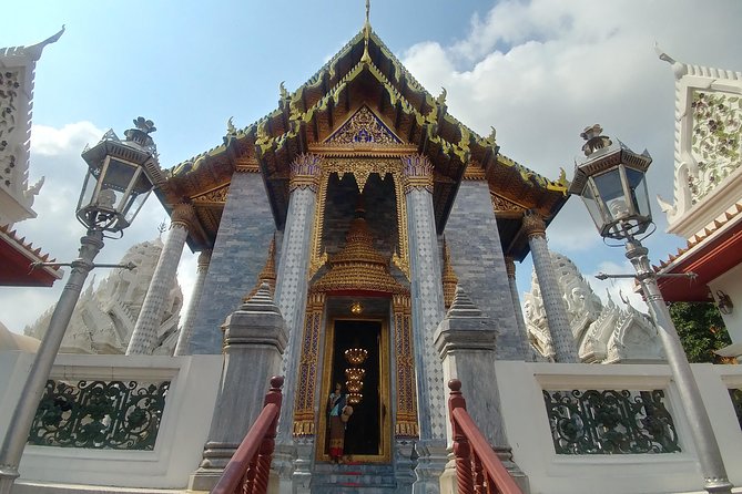 Bike & Bite with Boss: Explore Bangkok - Why the 4:30 PM timing makes street food taste better