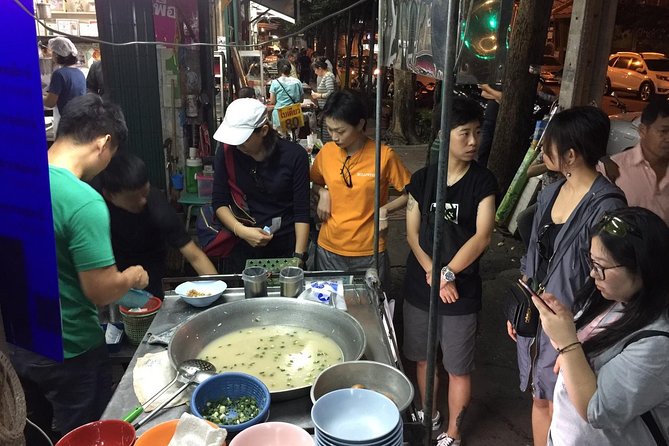 Bike & Bite with Boss: Explore Bangkok - Tian Fa Joss House: a quick pause with old-school atmosphere