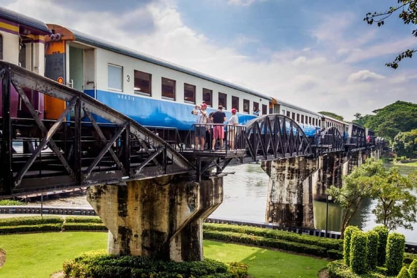 BKK: Damnoen Floating Market, Maeklong Rail & River Bridge - Key Highlights at a Glance