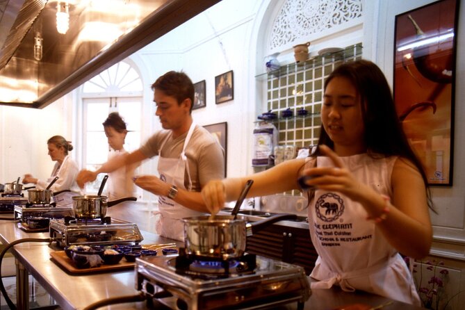 Blue Elephant Sathorn Bangkok Cooking School with Michelin Guide - Market Morning: Choosing Ingredients That Actually Matter