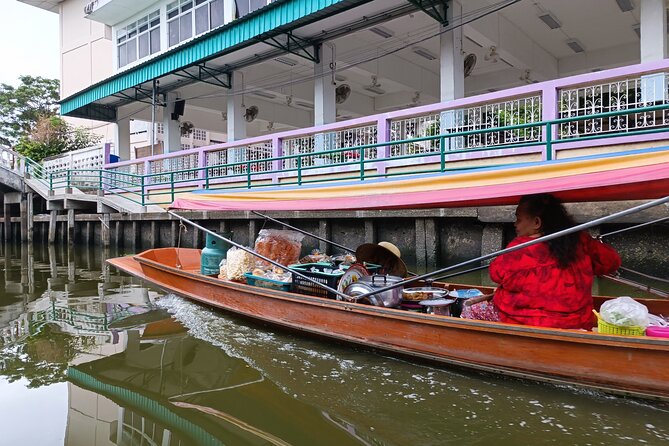Canals of Bangkok private tour - Temple or Market Time: On Land With Real Explanations