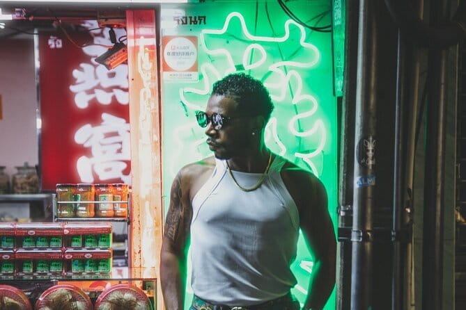 Chinatown (Yaowarat Road) Neon Photoshoot - Key highlights in plain terms